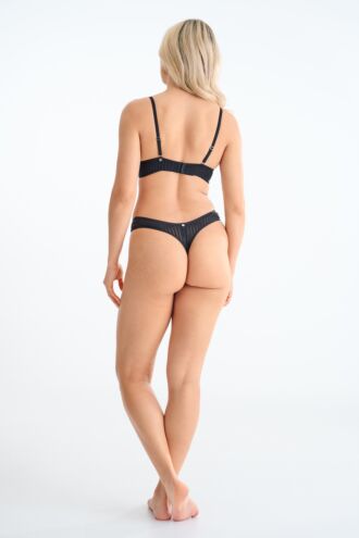 String high-leg &raquo;Tia&laquo;